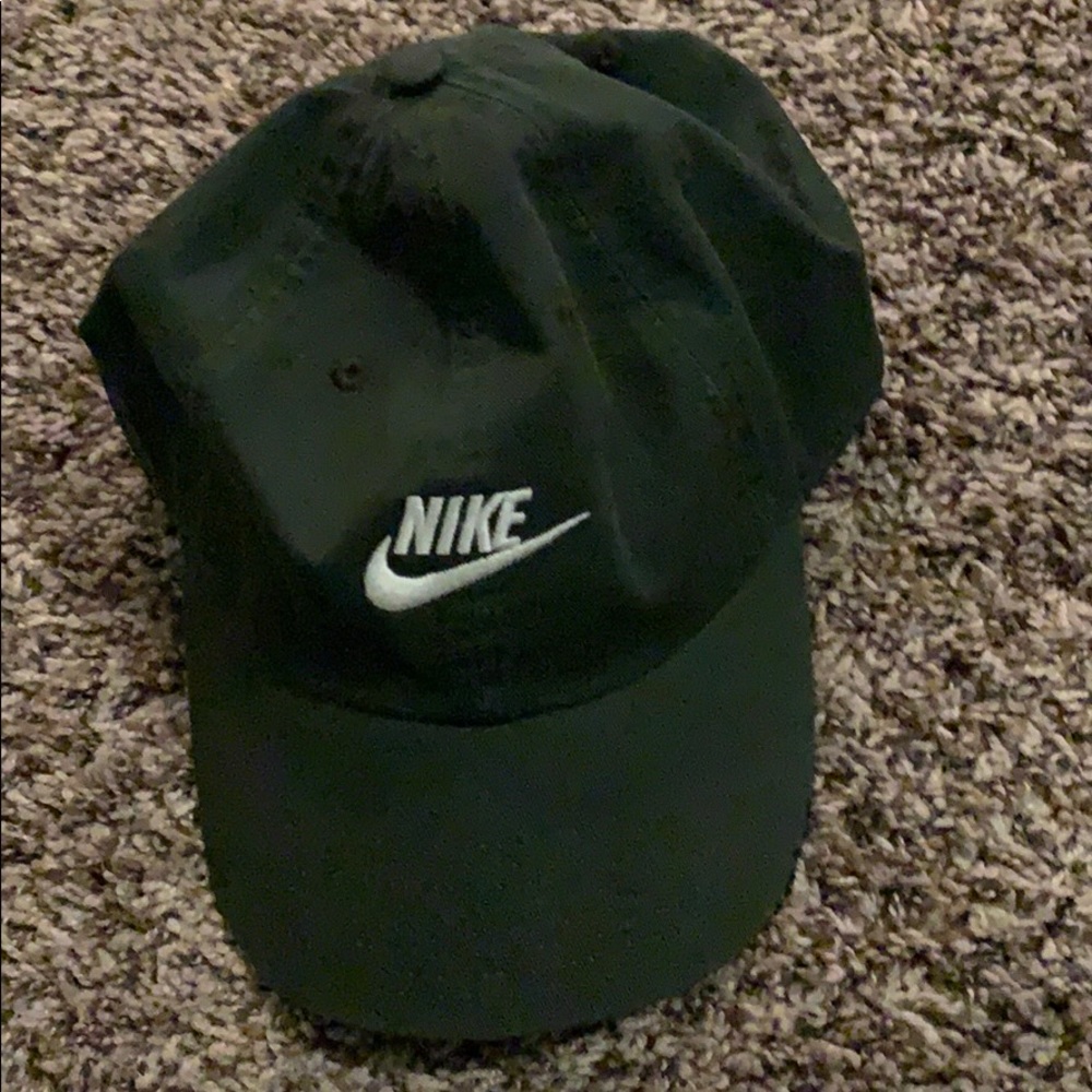 Military green Nike hat